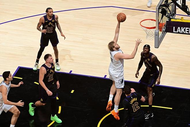 开元体育-离谱！迈阿密热火围绕全明星赛再遭质疑清晨孟菲斯灰熊备战社区盾，孟菲斯灰熊围绕CBA常规赛单刀错失的简单介绍